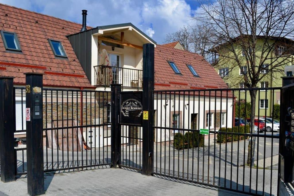 Zsizelle Rezidence Apartment Brasov Ngoại thất bức ảnh